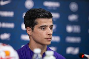 记者:特谢拉“向左”,斯卢茨基再造申花昔日“黄金左路”