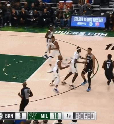 1665637793978017921.gif 1.gif